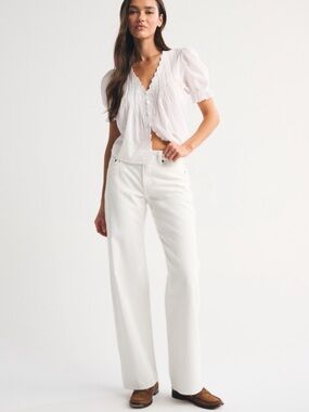 NWOT Abercrombie Low Rise Ultra Loose Jeans